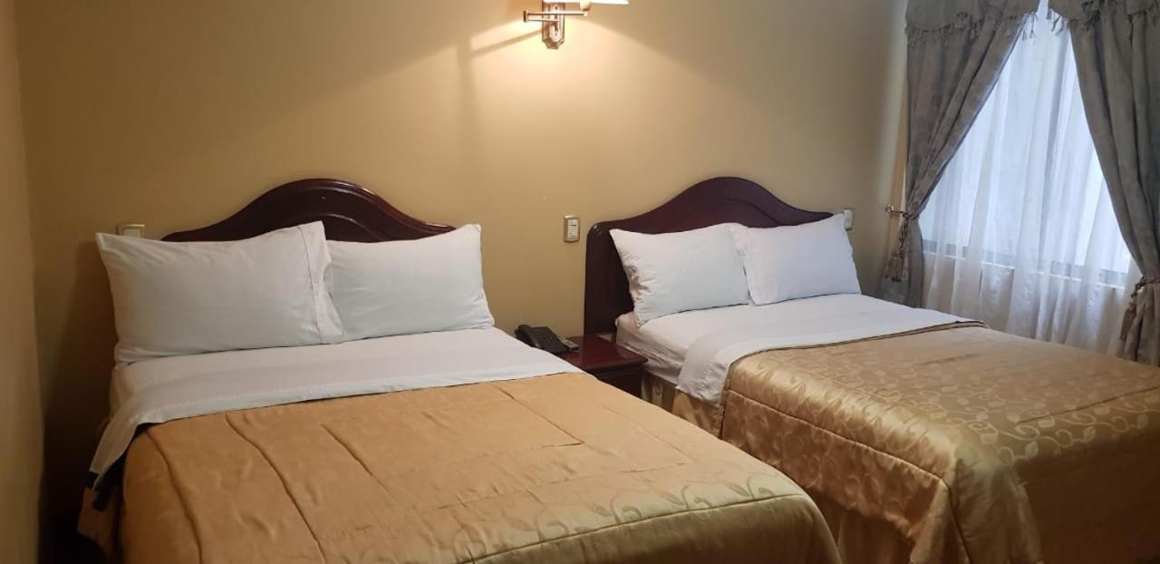 Hotel Prado Internacional Loja Exteriör bild