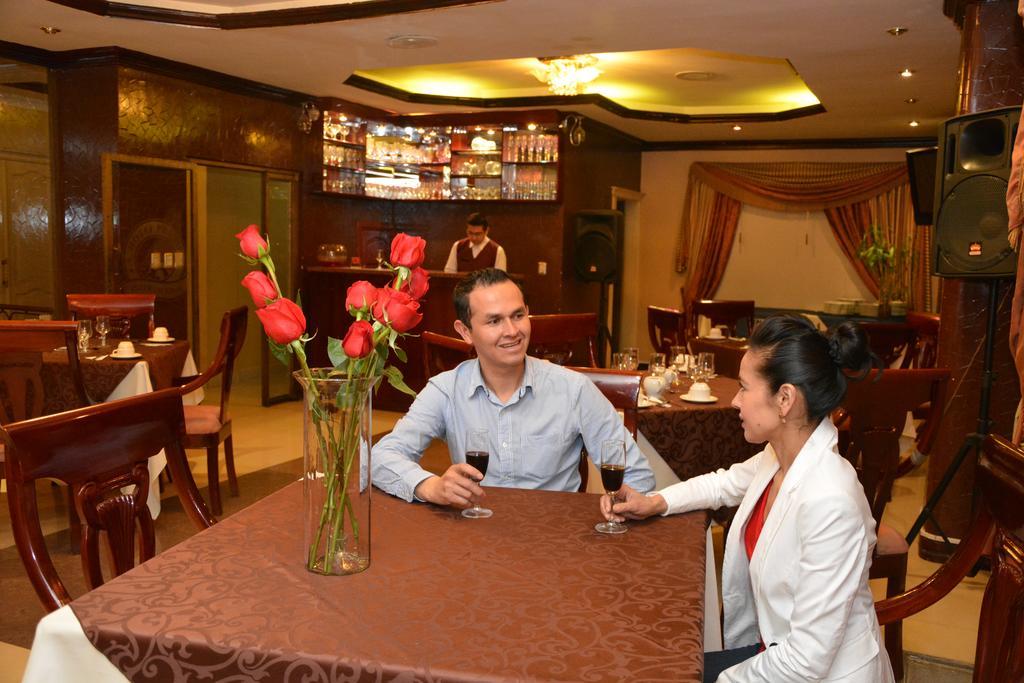 Hotel Prado Internacional Loja Exteriör bild